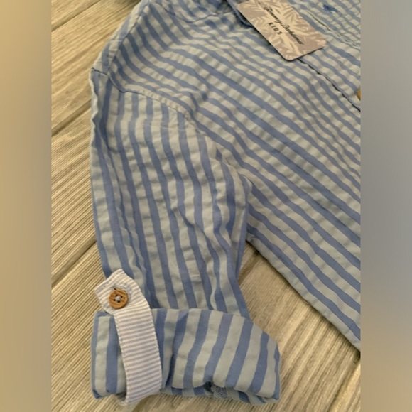Tommy Bahama Kids Button Down and Hoddie Casual Shirt - Picture 4 of 10